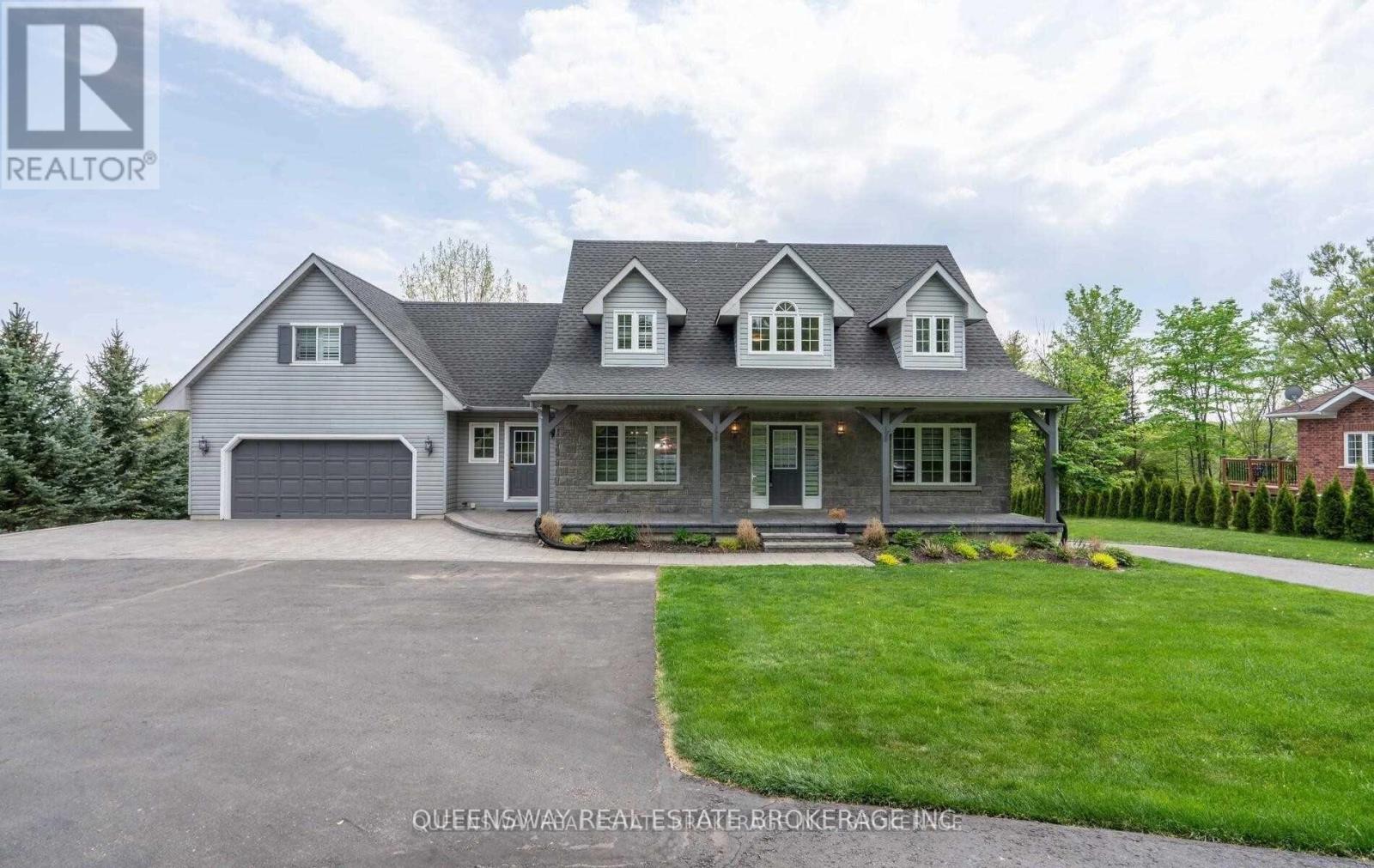 1841 Forest Valley Dr, Innisfil, ON L9S 4A4