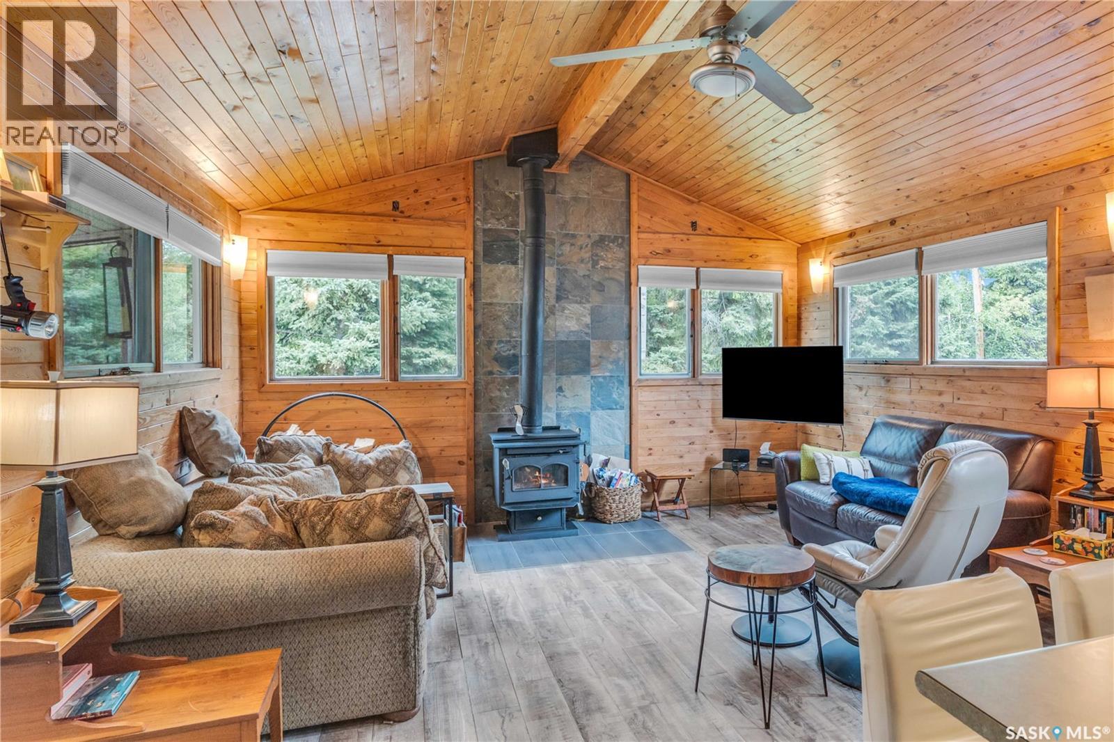 324 Kenderdine Crescent #521, Christopher Lake, SK S0J 0N0