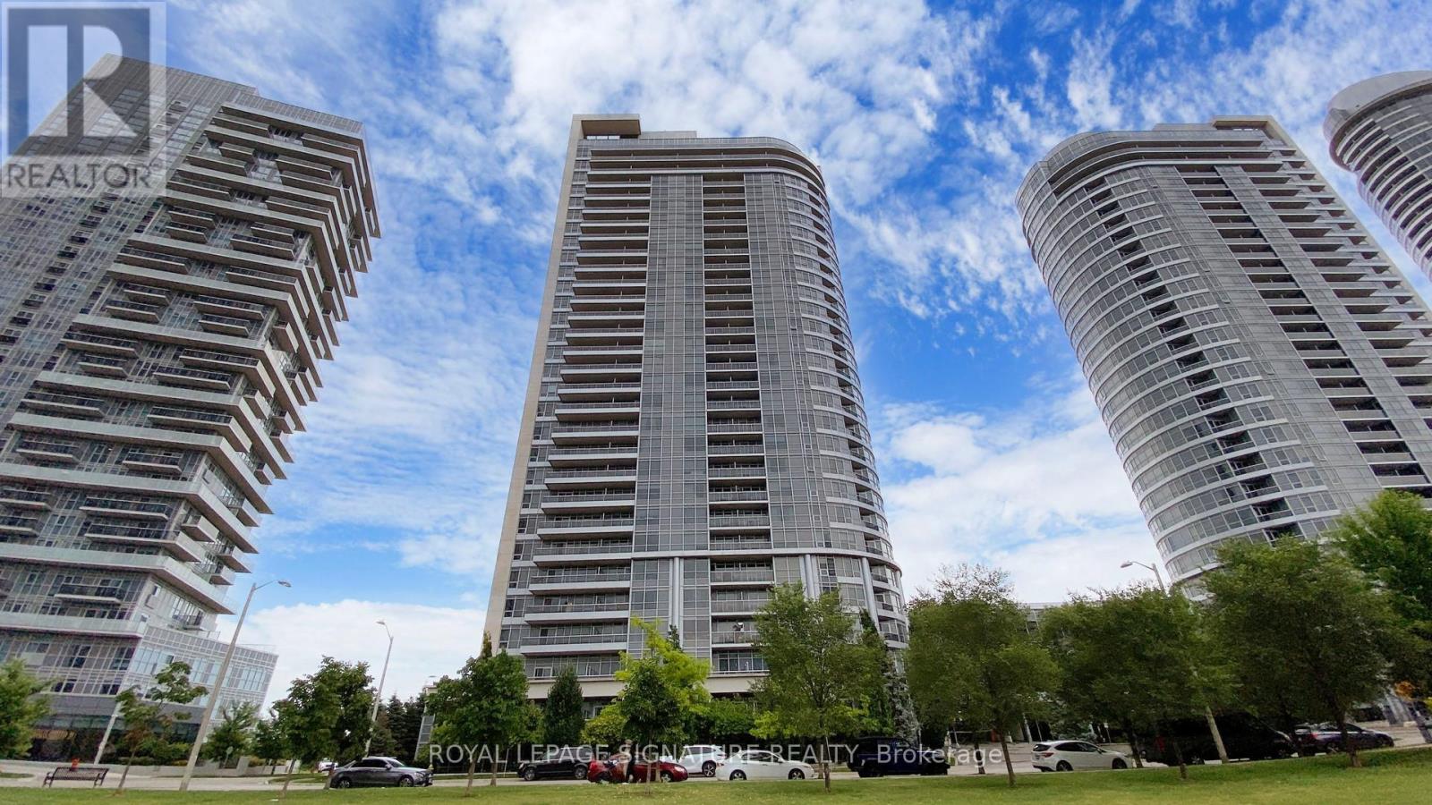 915 181 Village Green Sq, Toronto, ON M1S 0K6