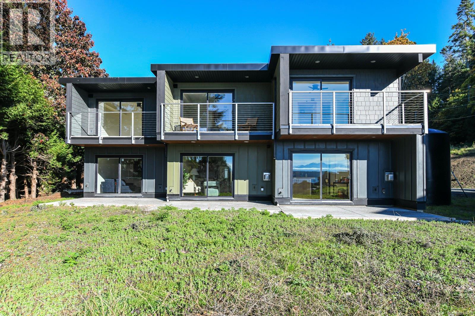 4305 Shingle Spit Rd Unit 211 Rd, Hornby Island, BC V0R 1Z0