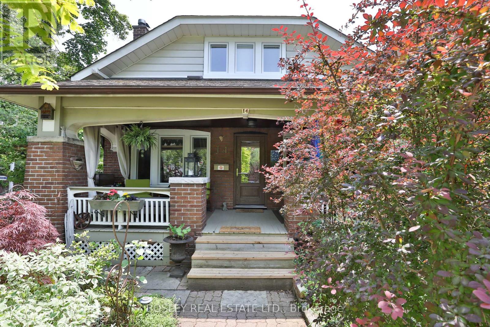 14 Beach View Cres, Toronto, ON M4E 2L5