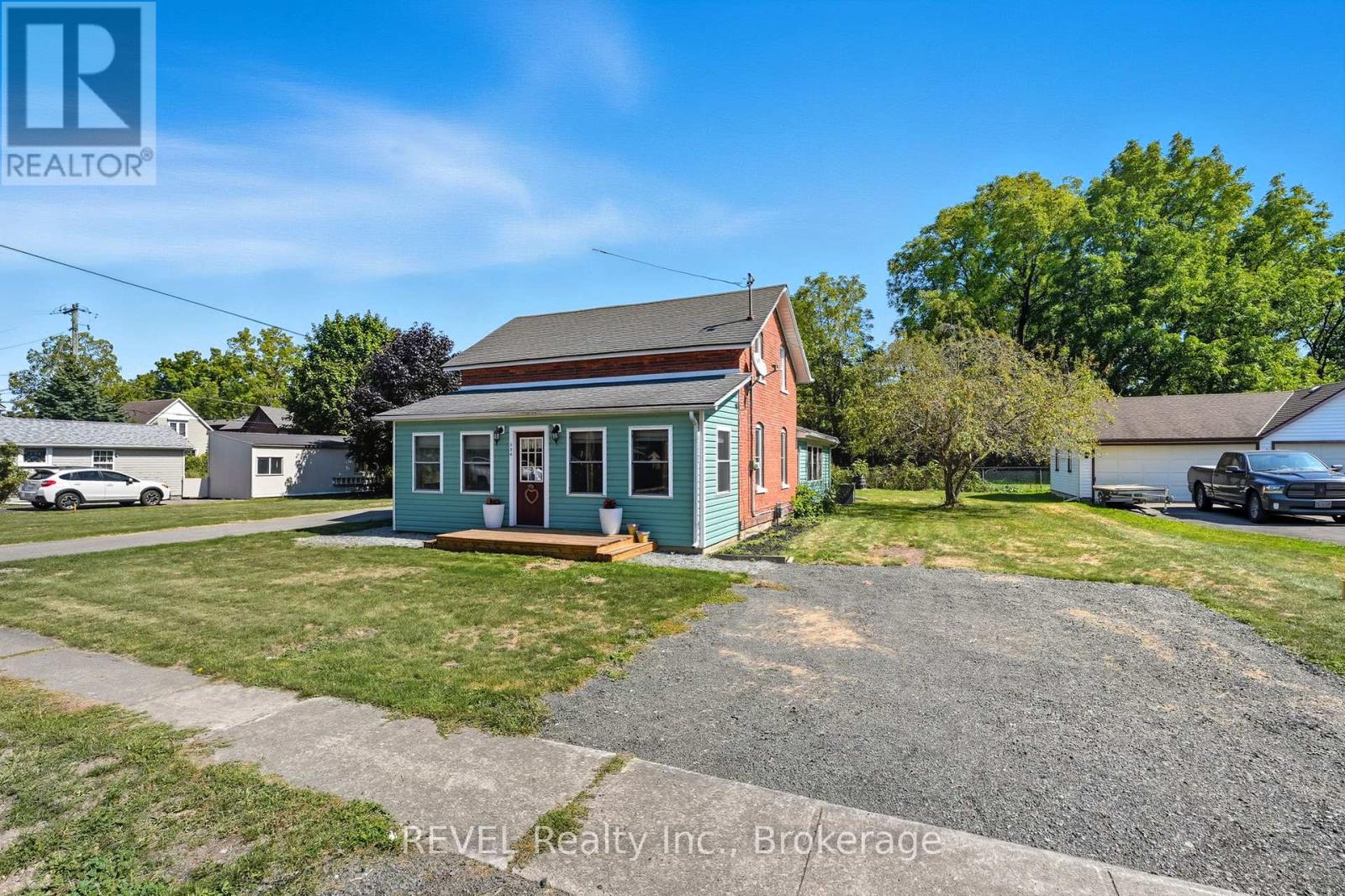 356 S Mill St, Fort Erie, ON L0S 1N0