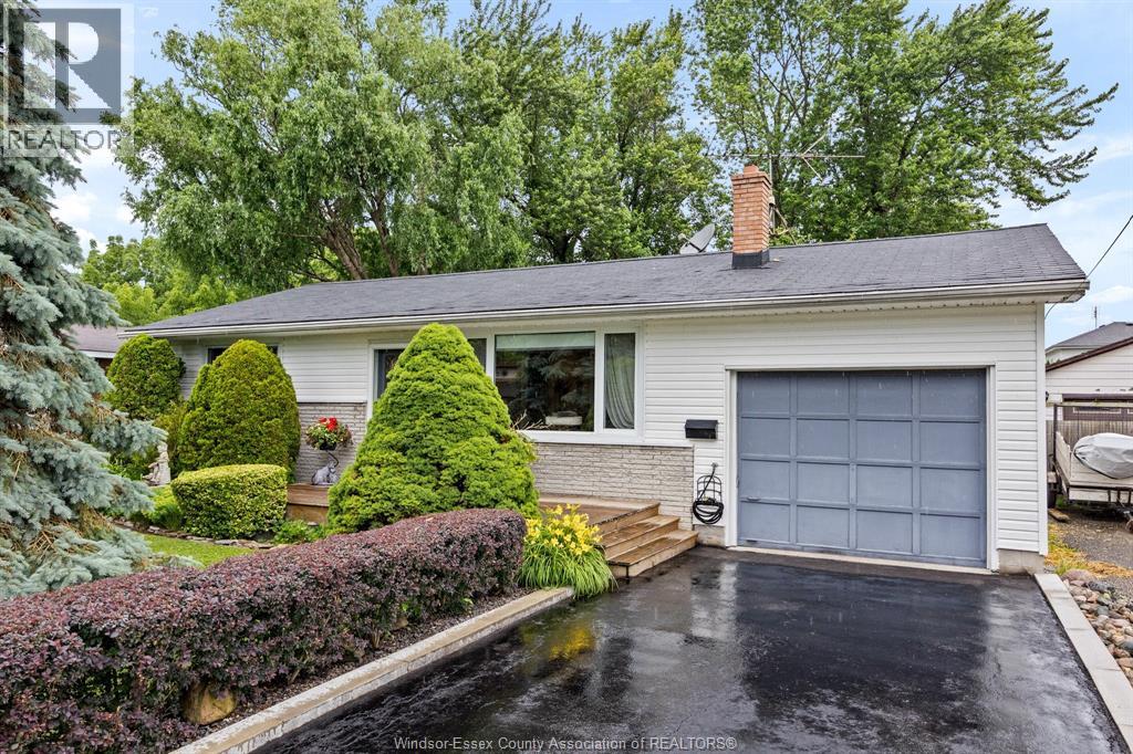 128 Hunter Ave, Amherstburg, ON N9V 1W2