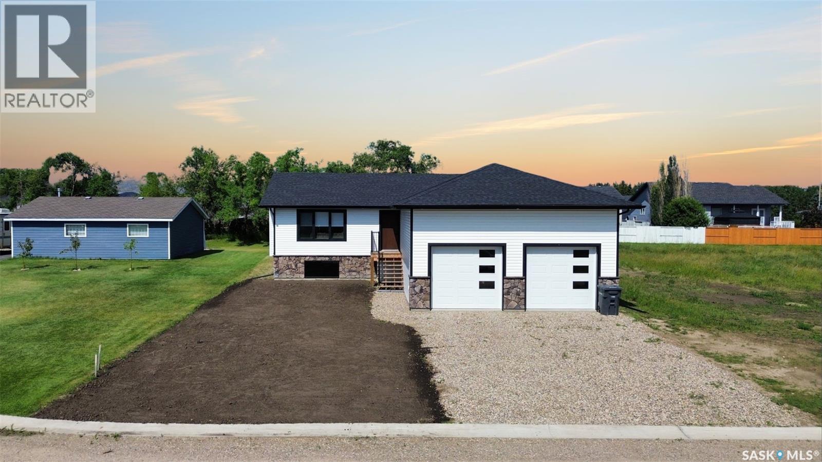209 Willow Cres, Waldheim, SK S0K 4R0