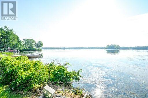1767 Youngs Point Rd, Selwyn, ON K0L 2H0