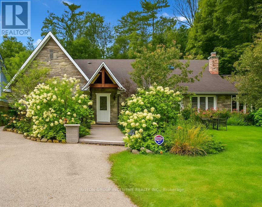 3528 Glenhaven Beach Rd, Innisfil, ON L9S 2Z3