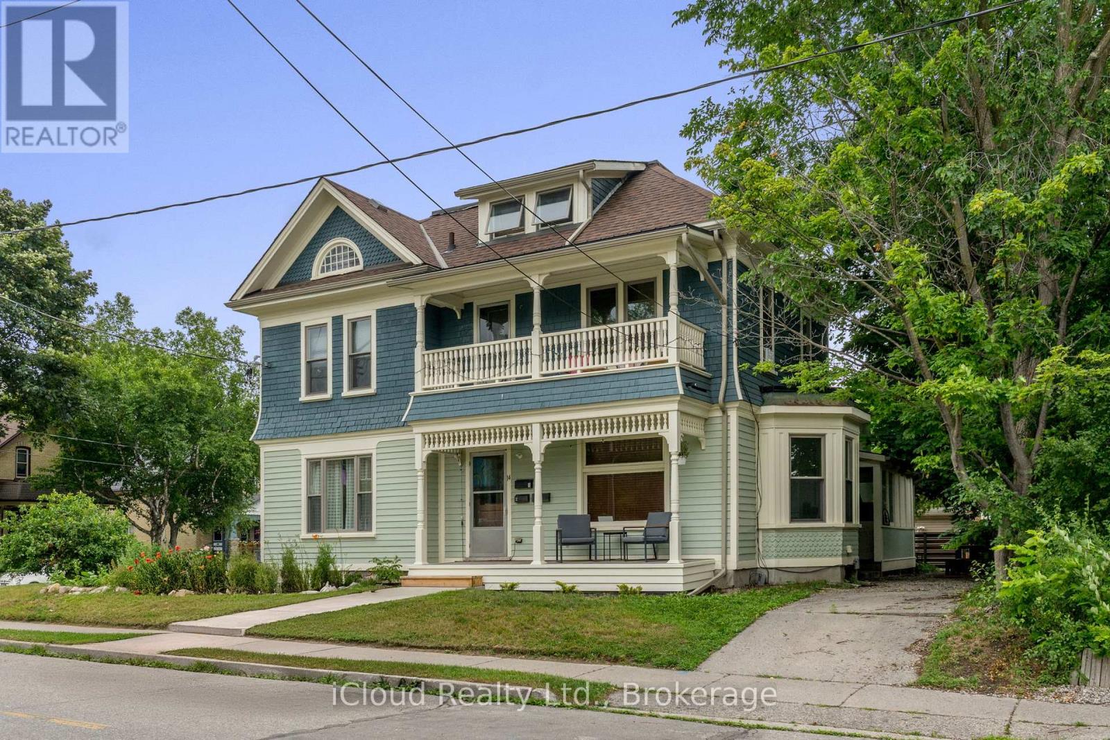 14 Young St W, Waterloo, ON N2L 2Y8