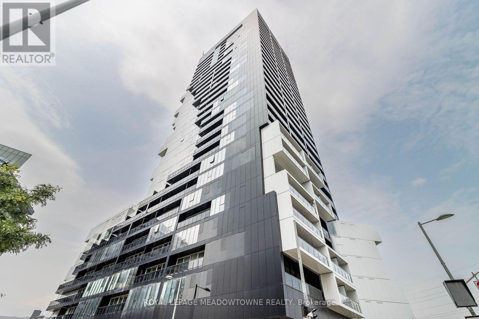 2104 170 Bayview Ave, Toronto, ON M5A 0M4