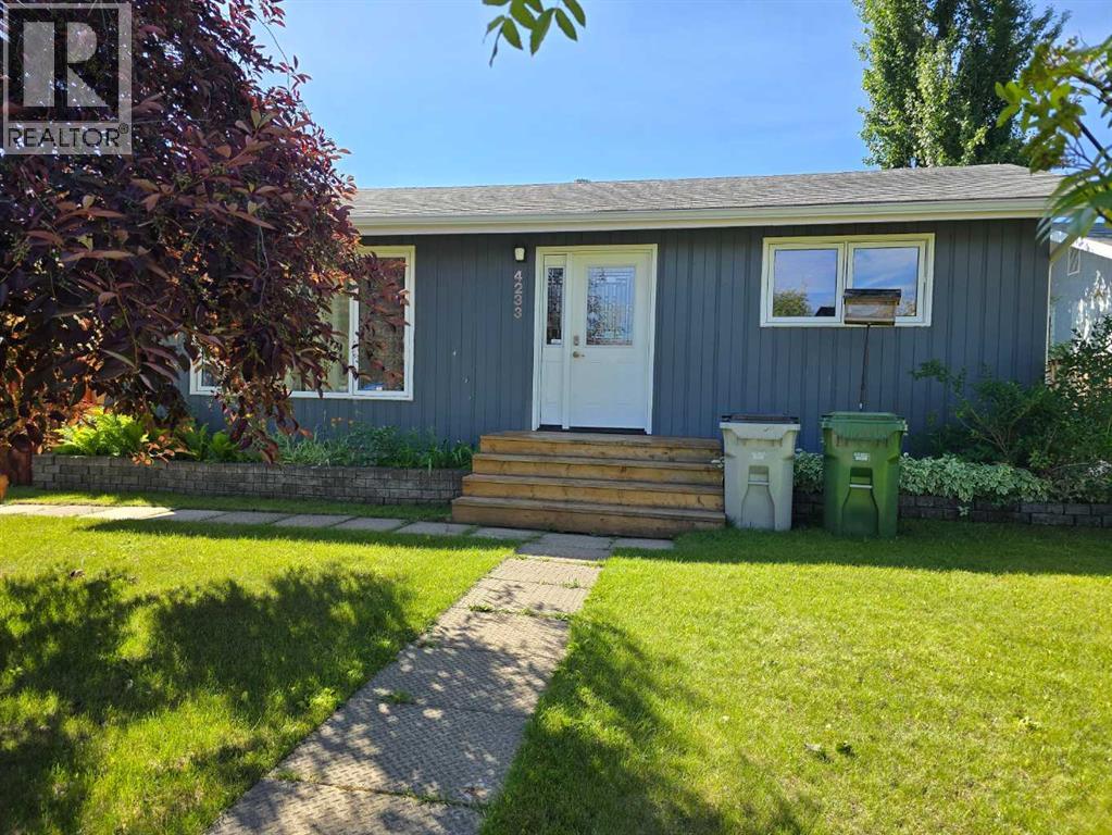 7 Avenue Unit 4233, Edson, AB T7E 1A6