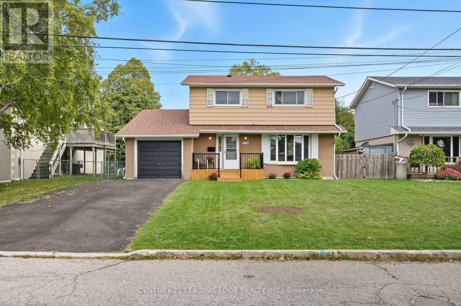 926 Marinet Cres, Pickering, ON L1W 2M1
