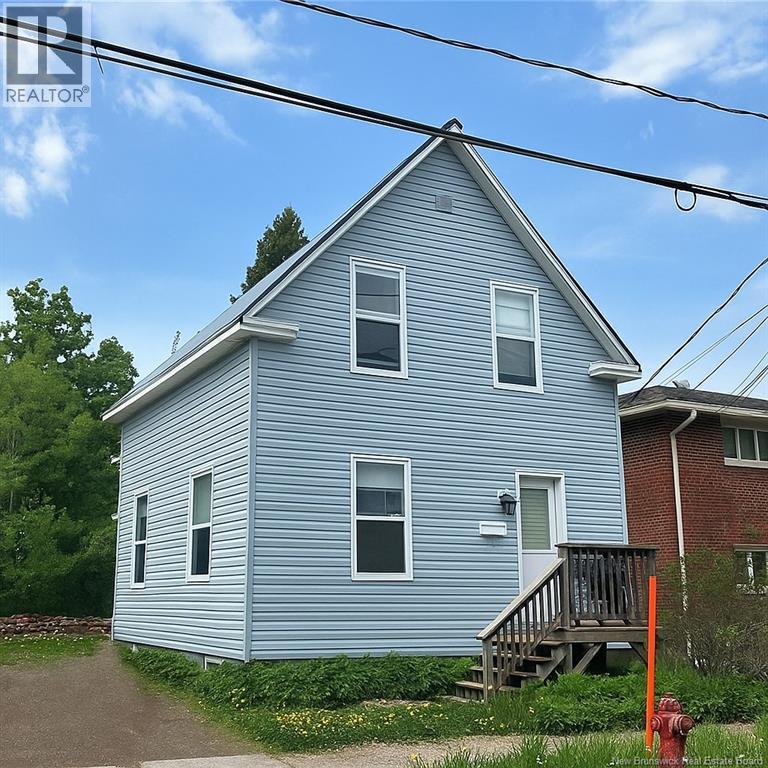 496 Robinson, Moncton, NB E1C 5E6