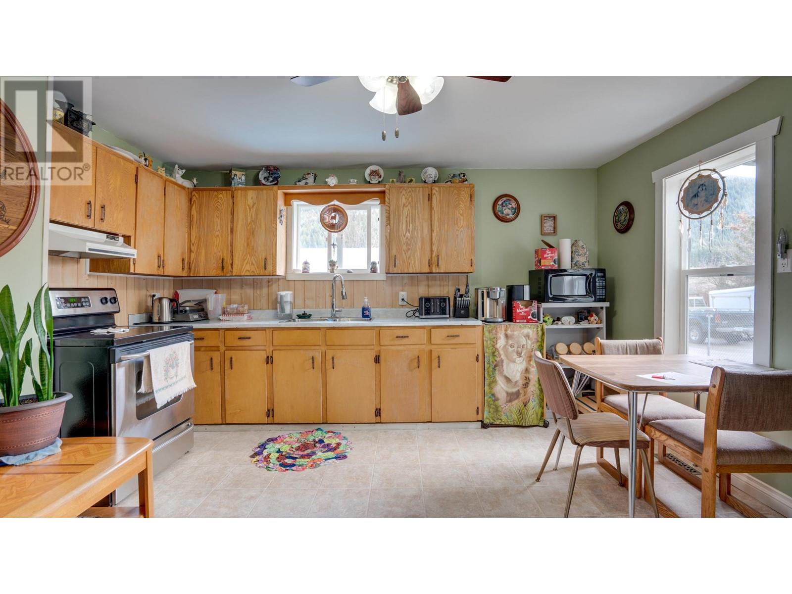 50 Street Ne Unit 4600, Salmon Arm, BC V1E 1Y6