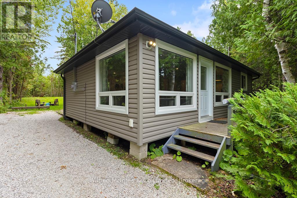 1489 2nd Ave S, Native Leased Lands, ON N0H 2G0
