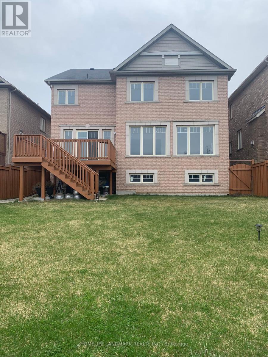 32 Philips Lake Ct, Richmond Hill, ON L4E 0S8