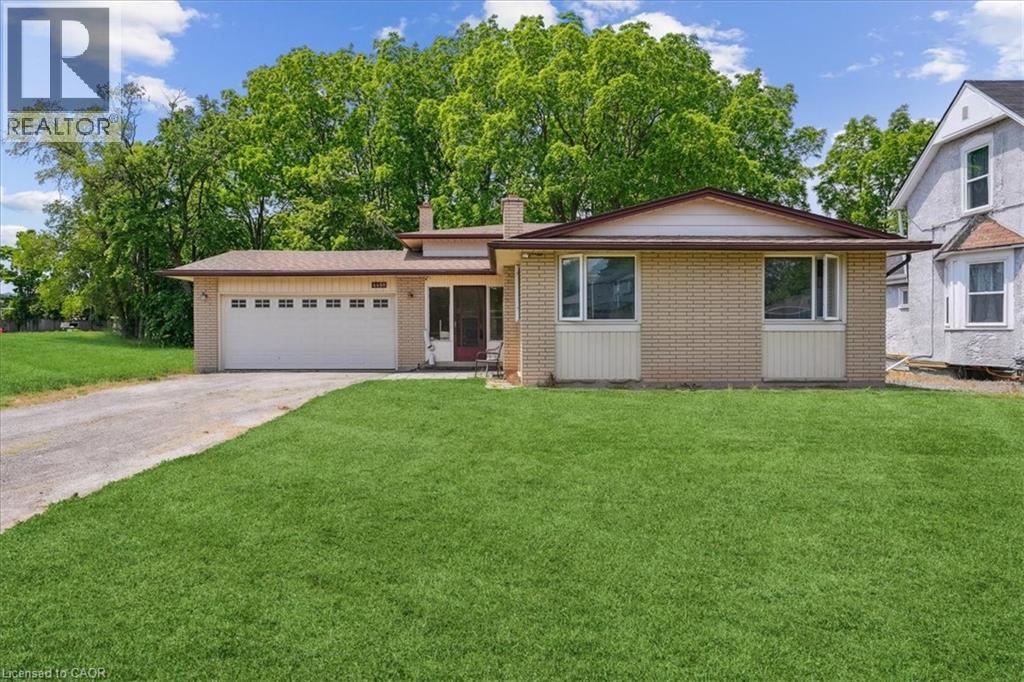 4498 Ontario St, Beamsville, ON L0R 1B5