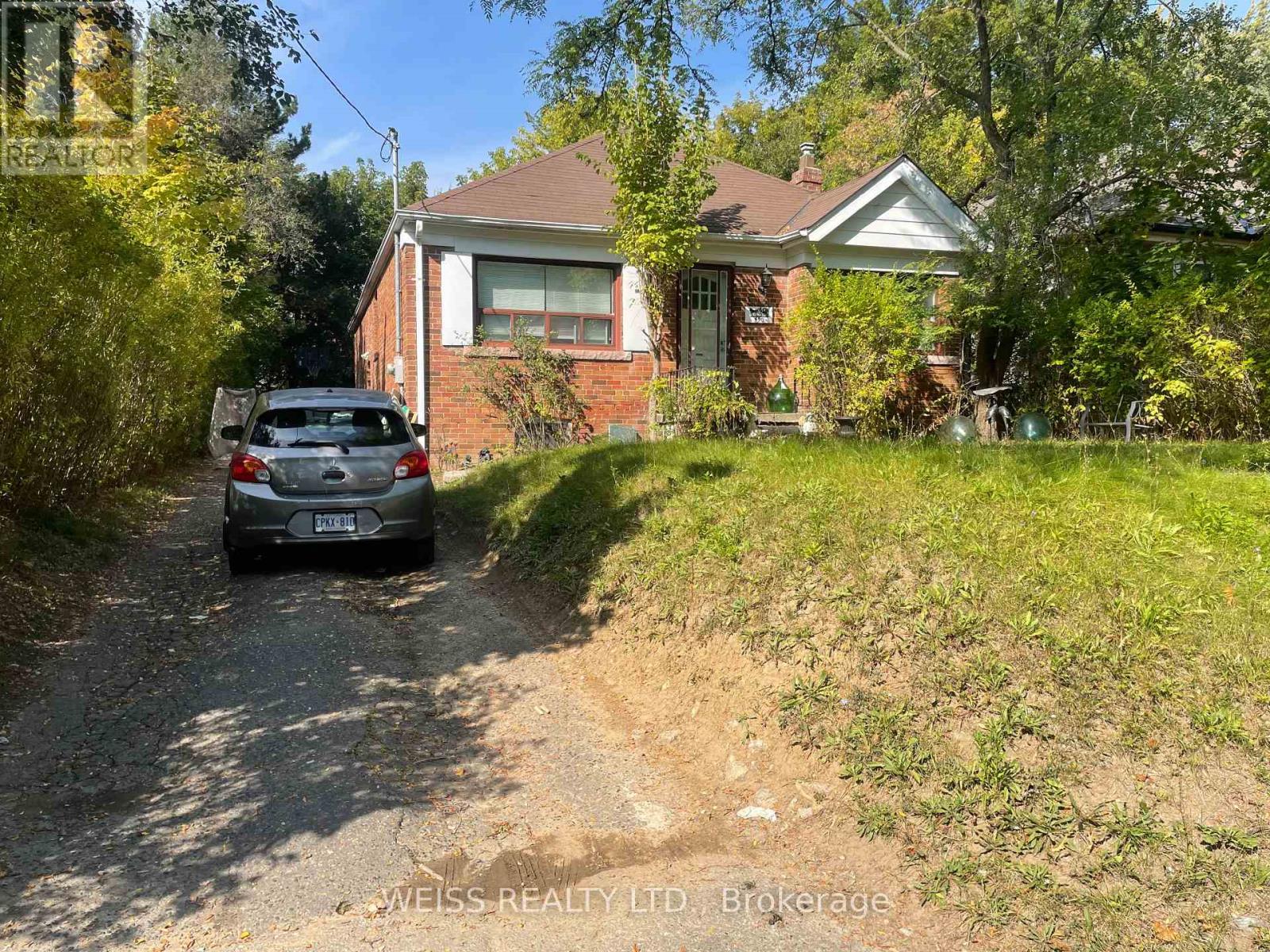 490 Coldstream Ave E, Toronto, ON M5N 1Y5