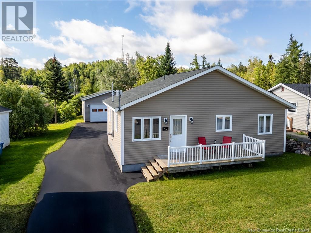 67 Post St, Plaster Rock, NB E7G 2M7