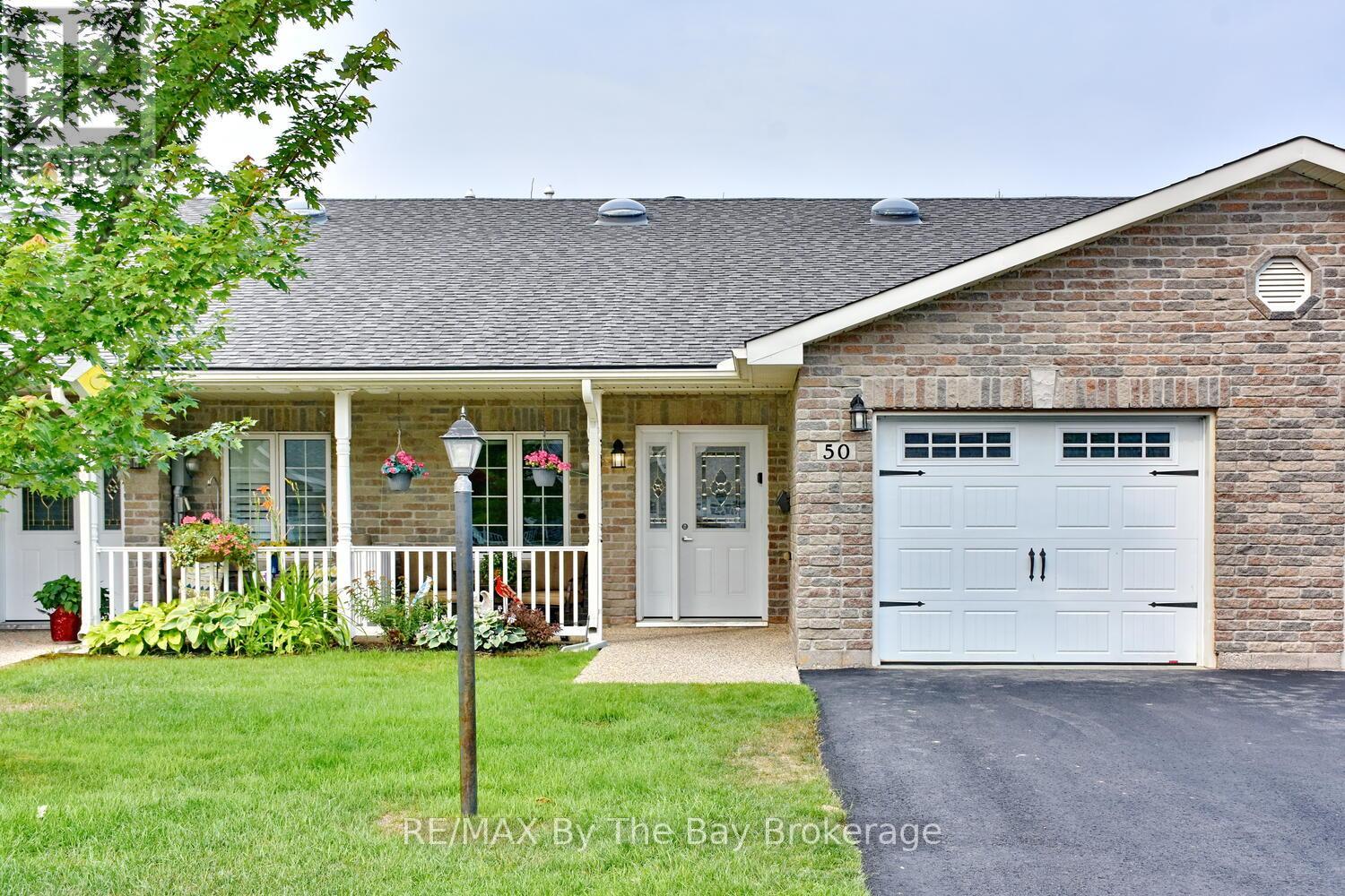 50 Clover Cres, Wasaga Beach, ON L9Z 0G4