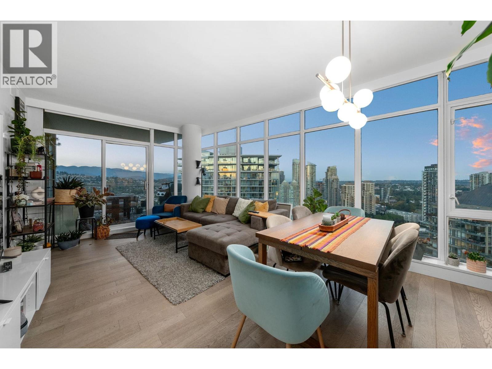 1788 Gilmore Avenue Unit 2810, Burnaby, BC V5C 0L5
