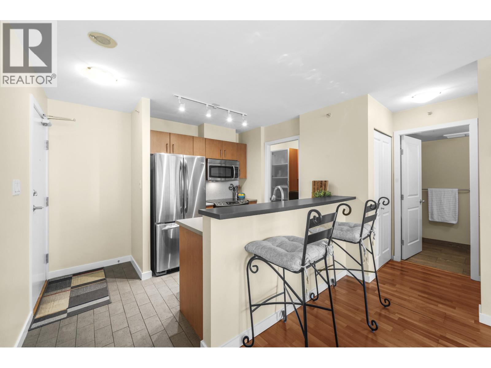 1295 Richards Street Unit 2107, Vancouver, BC V6B 1B7