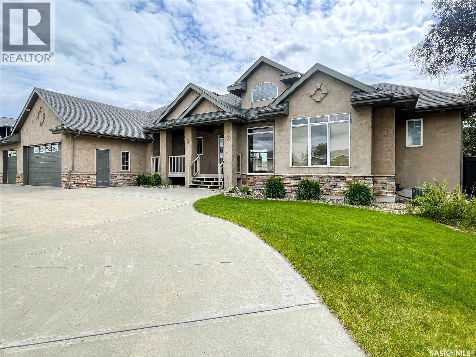 24 Bridger Dr, Meadow Lake, SK S9X 2A1