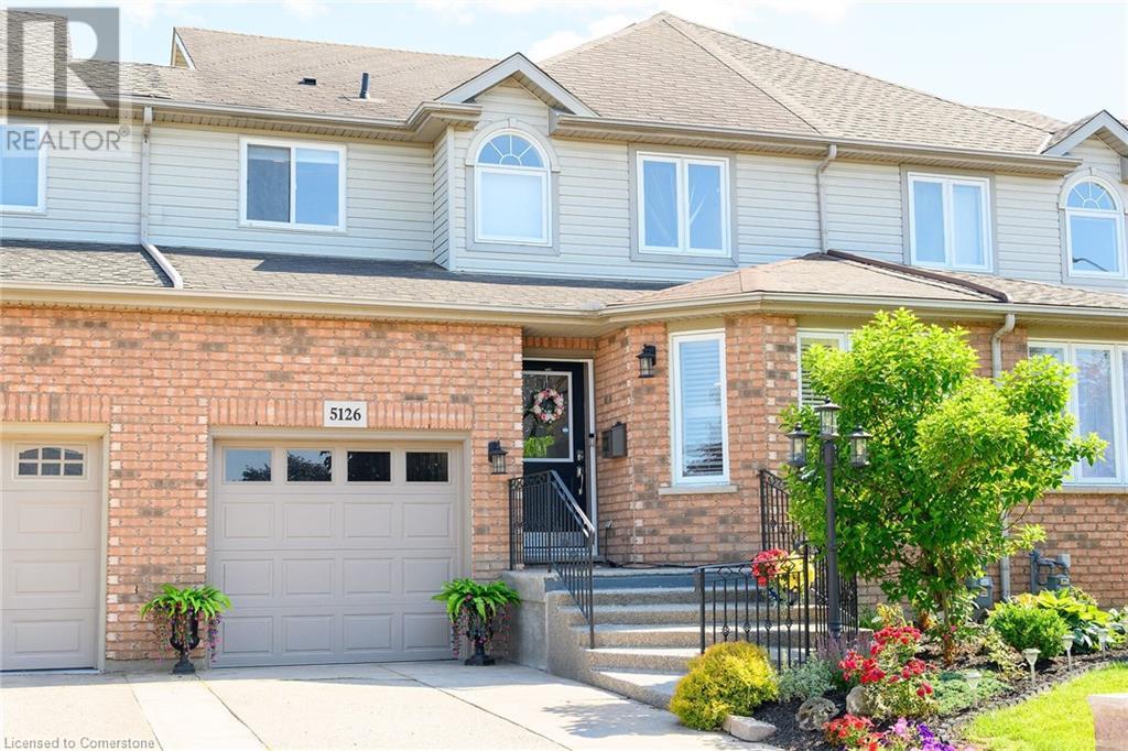 5126 St Georges Dr, Beamsville, ON L3J 0L9