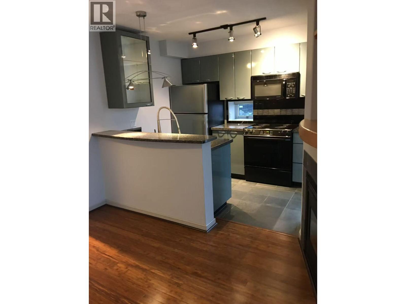 1068 Hornby Street Unit 1505, Vancouver, BC V6Z 2Y7