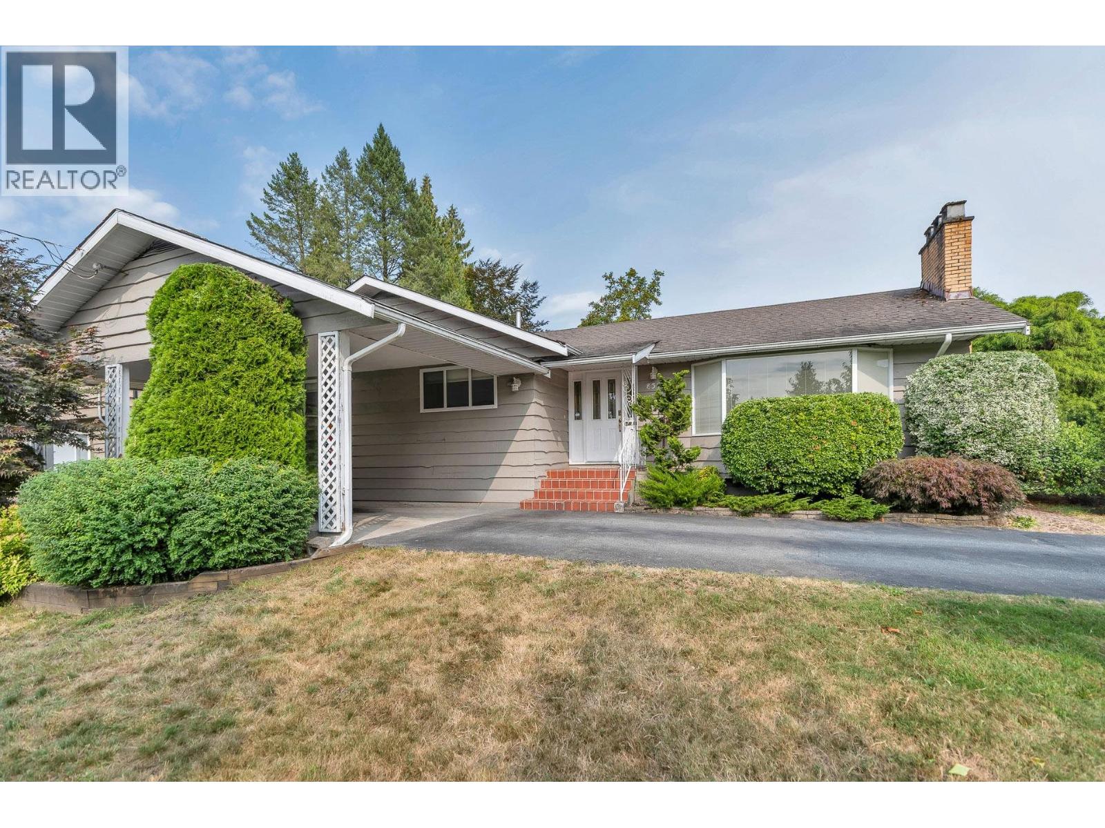 837 Poirier St, Coquitlam, BC V3J 6C2