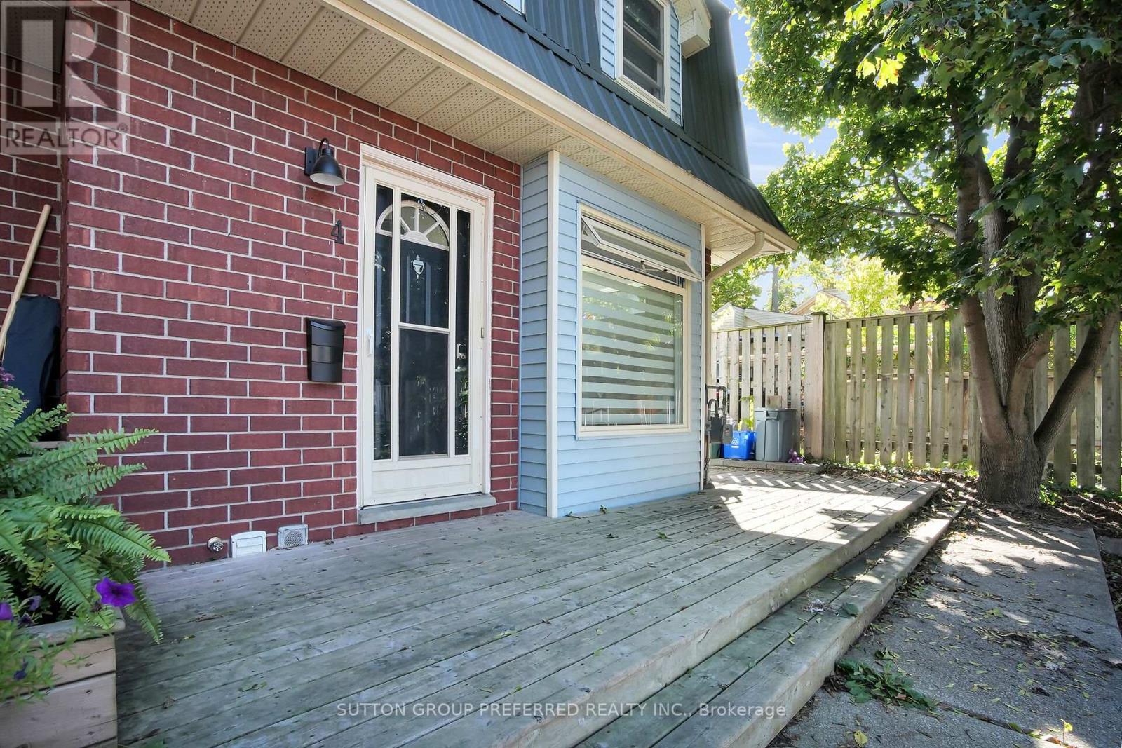 4 561 Princess Ave, London, ON N6B 2C1