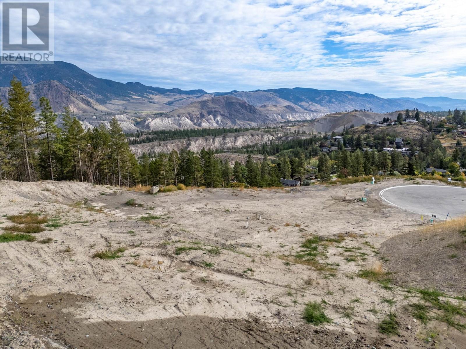 1145 Crestwood Dr, Kamloops, BC V2H 1T7
