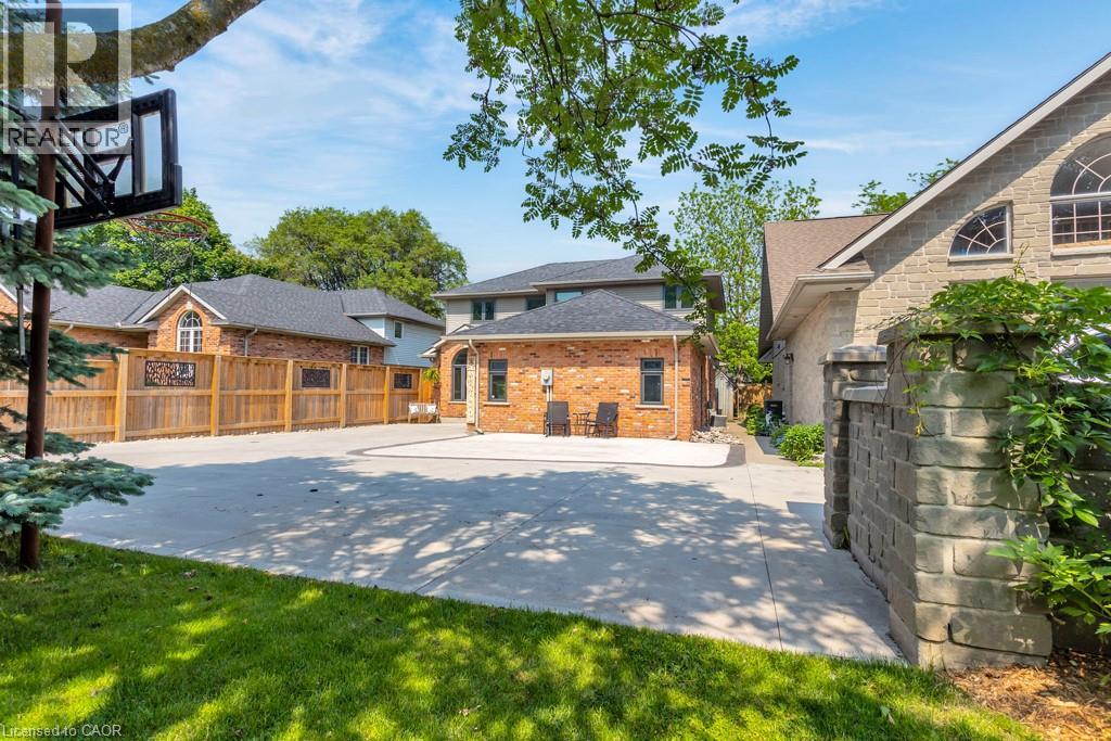 510 Mornington St, Stratford, ON N5A 5G9