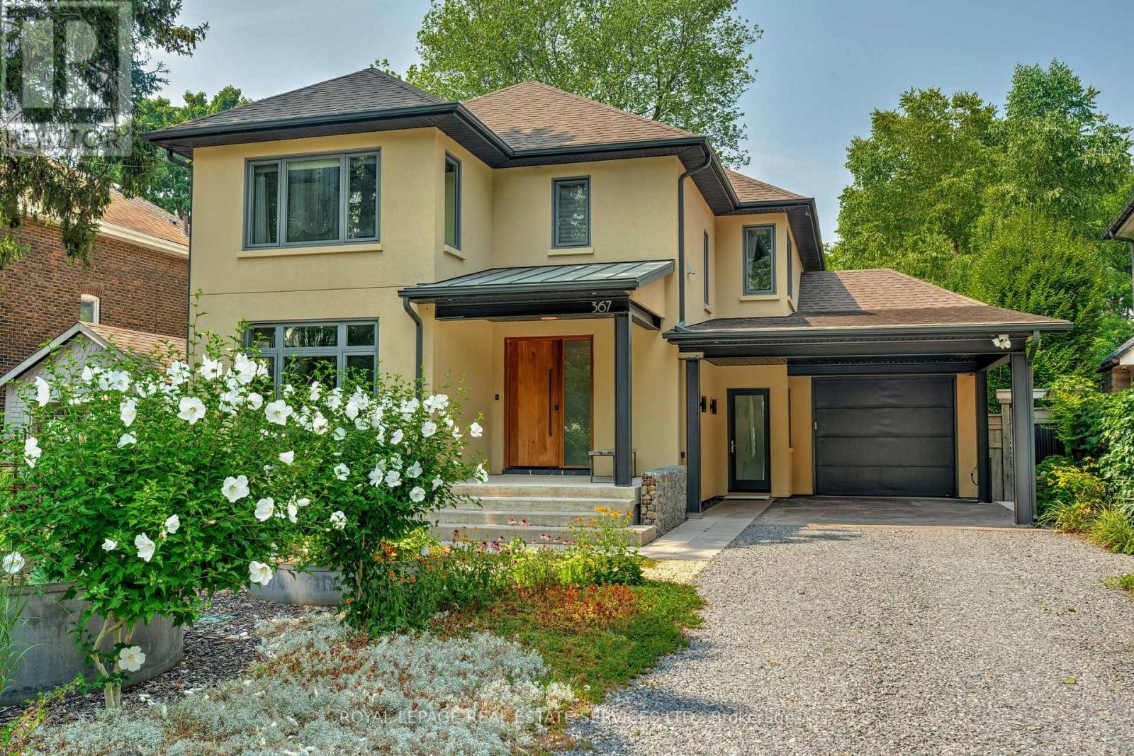 367 Spruce St, Oakville, ON L6J 2H2