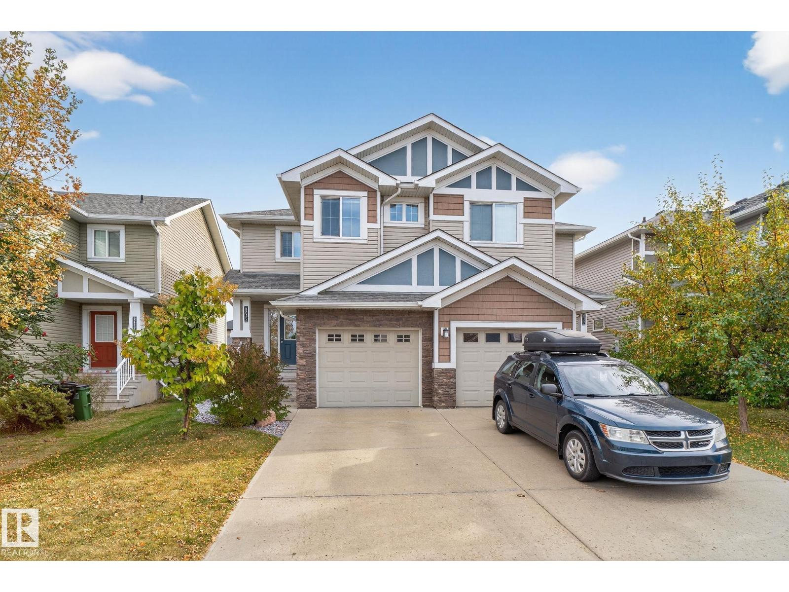 6835 Cardinal Li SW, Edmonton, AB T6W 1Z1