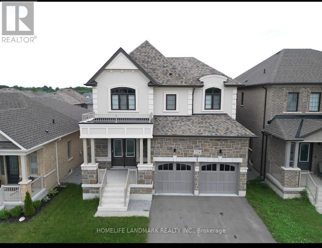 224 Danny Wheeler Blvd, Georgina, ON L4P 1J5