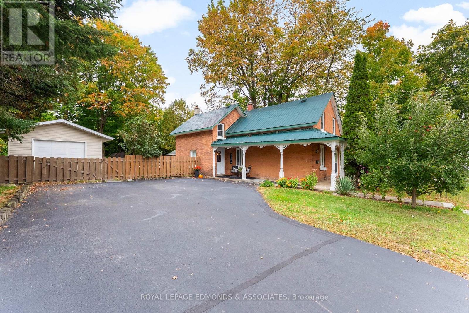 214 Fraser St, Pembroke, ON K8A 1X5