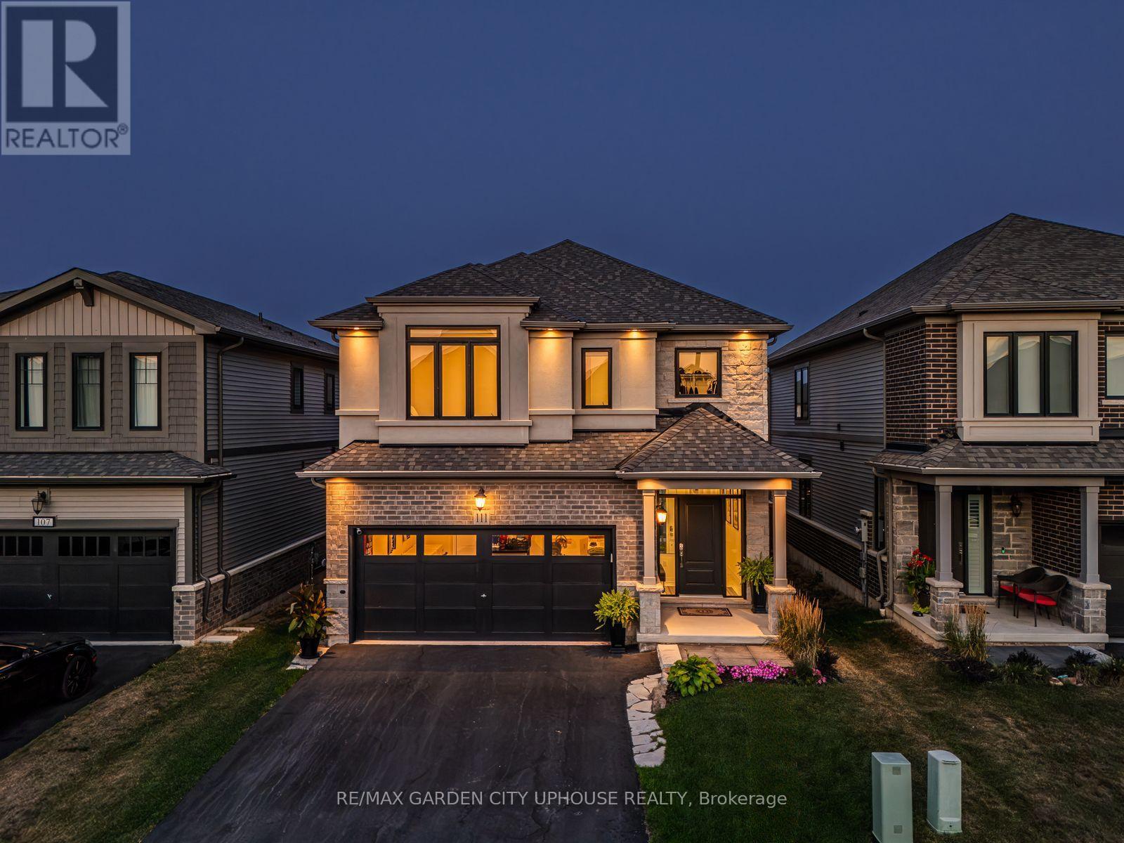 111 Starfire Cres, Hamilton Winona, ON L8E 0K9