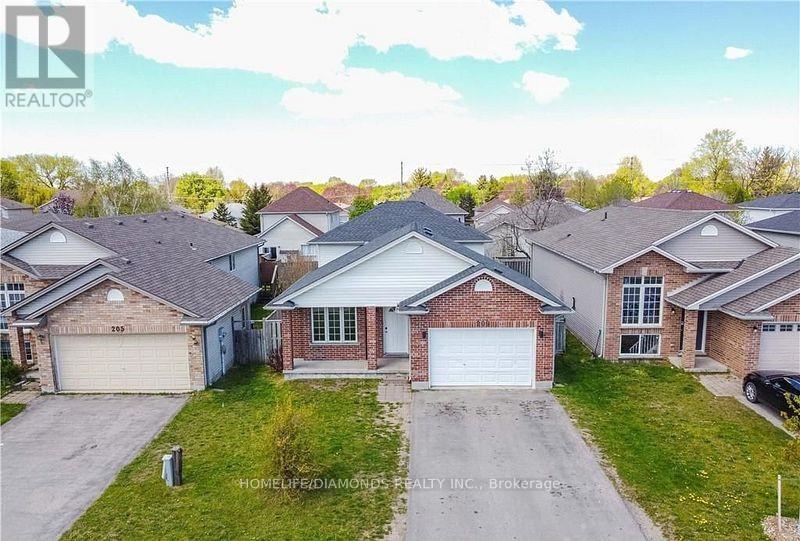 209 Thurman Cir, London, ON N5V 4Z2