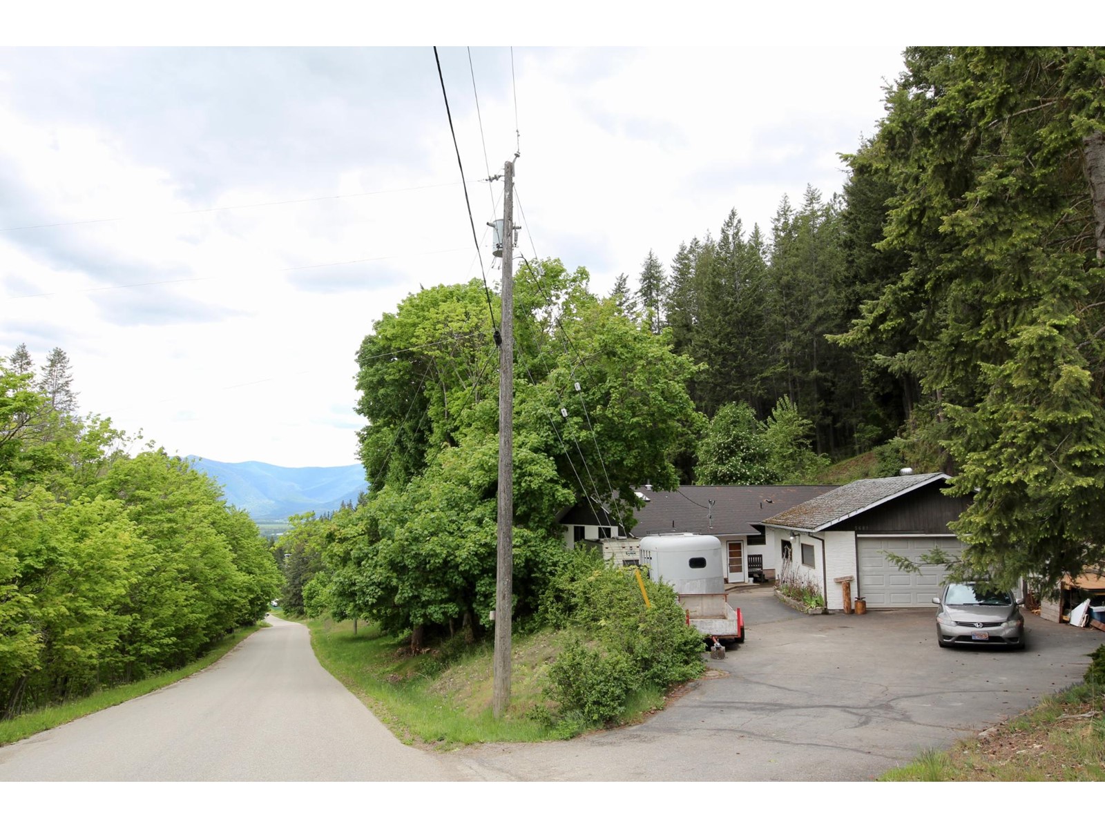 5681 Cory Rd, WYNNDEL, BC V0B 2N1 MLS 2477086 Houseful