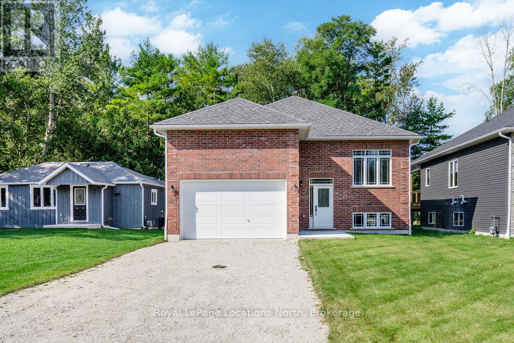 14 56th Street South, Wasaga Beach, ON L9Z 1W5