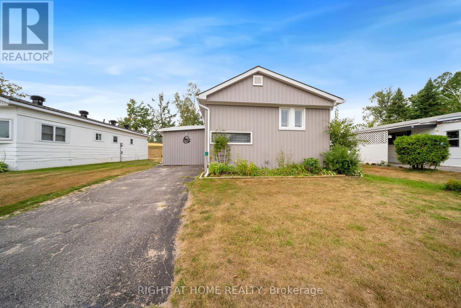 46 Cameron Dr, Oro-Medonte, ON L0L 1T0