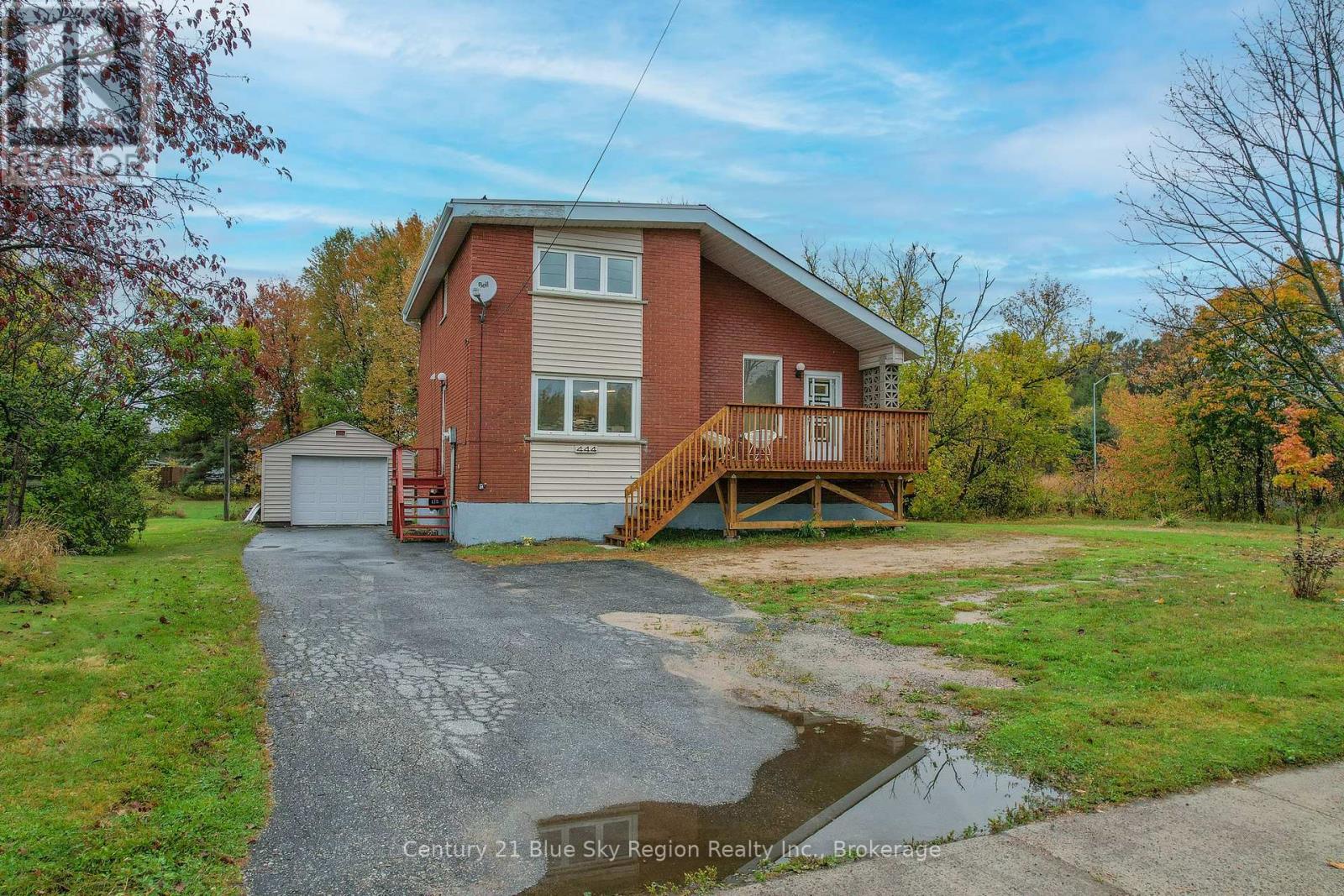 444 Lansdowne St E, Callander, ON P0H 1H0