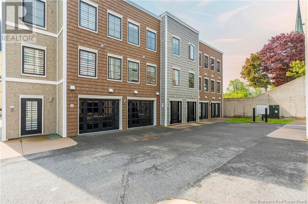 3 Cathedral Ln, Saint John, NB E2L 0E7