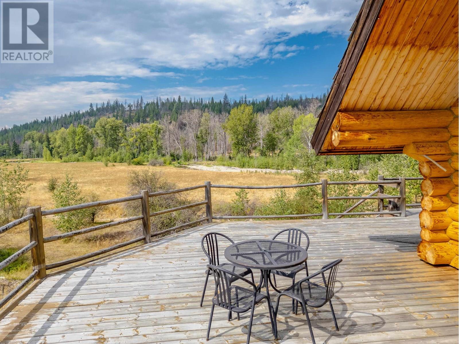 7900 North Bonaparte Road, 70 Mile House, BC V0K 2K2