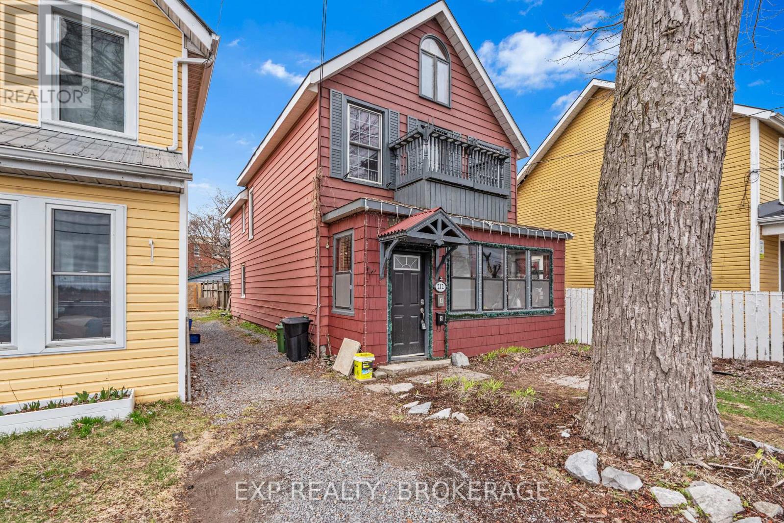 212 Rideau St, Kingston East Of Sir John A. Blvd, ON K7K 3A4