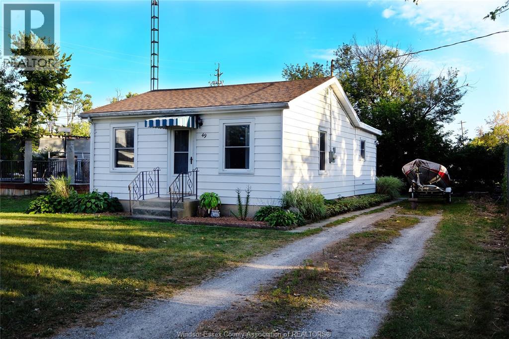 49 Delta Dr, Essex, ON N0R 1G0