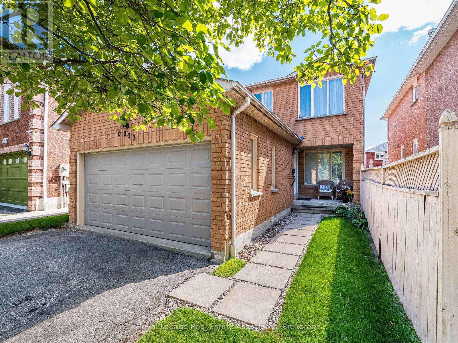 6033 Duford Dr, Mississauga, ON L5V 1A8