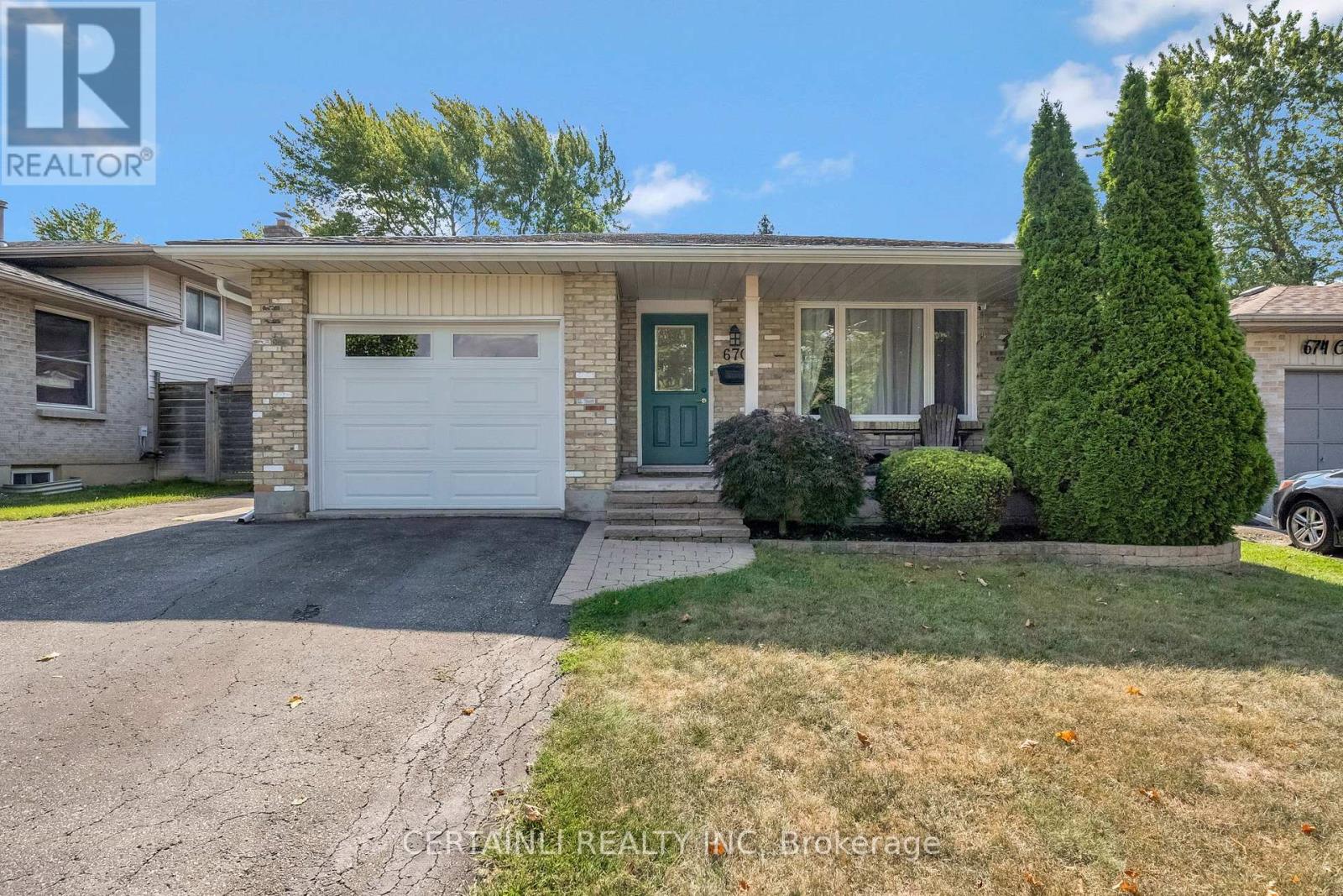 670 Chiddington Ave, London, ON N6C 2W7