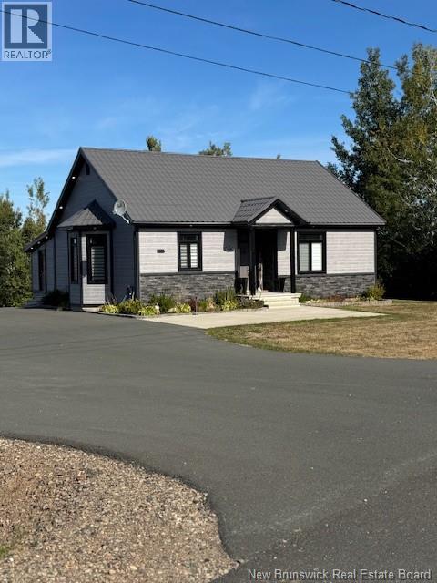 2691 Ch R Carrie, Tracadie-Sheila, NB E1X 1A2