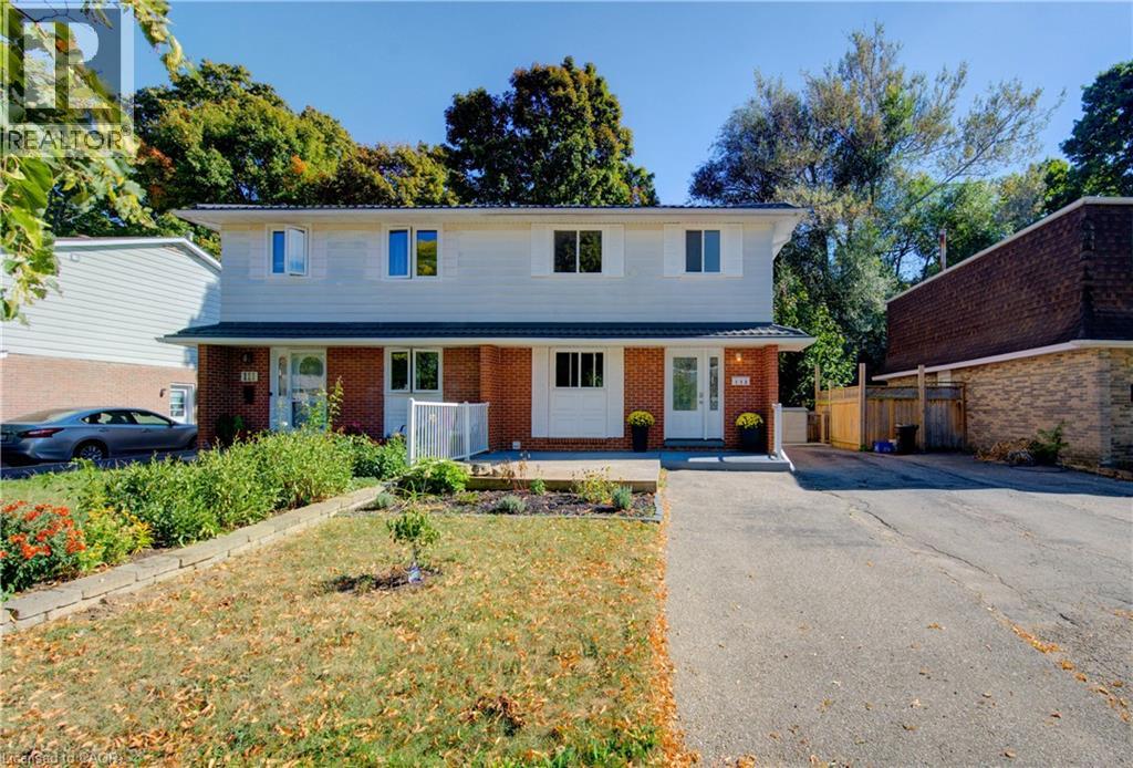 113 Dalegrove Dr, Kitchener, ON N2M 2G6
