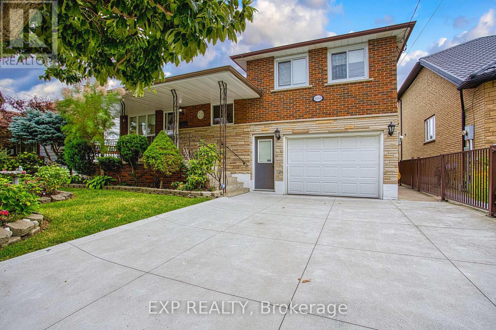633 Rosseau Rd, Hamilton, ON L8K 4T9